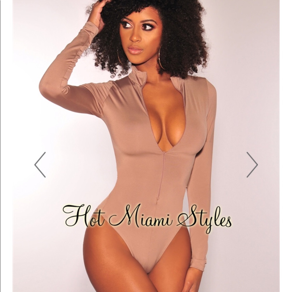 Mocha Zipper Mock Neck Long Sleeves Bodysuit